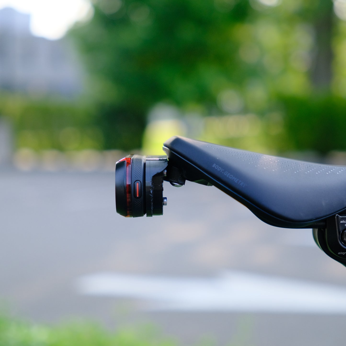 Garmin Varia Horizontal Mount for Specialized SWAT Saddle