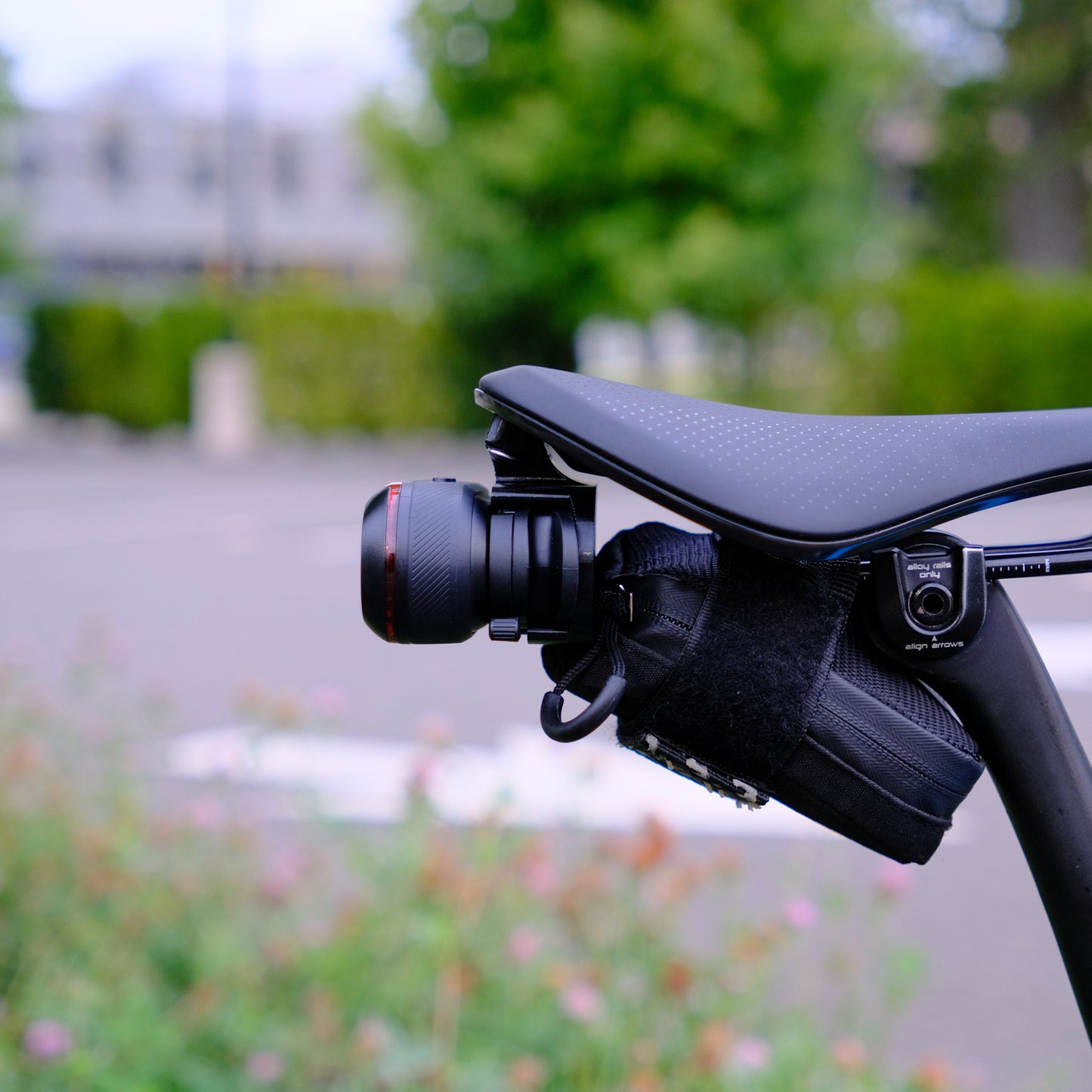 Garmin Varia 715 Horizontal Saddle Mount